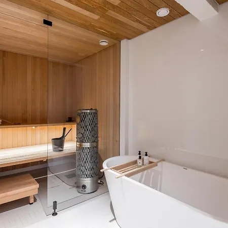 Deluxe House With Private Sauna At Kamppi *