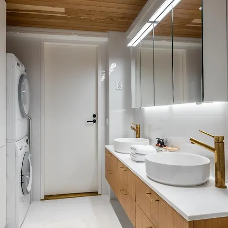Deluxe House With Private Sauna At Kamppi